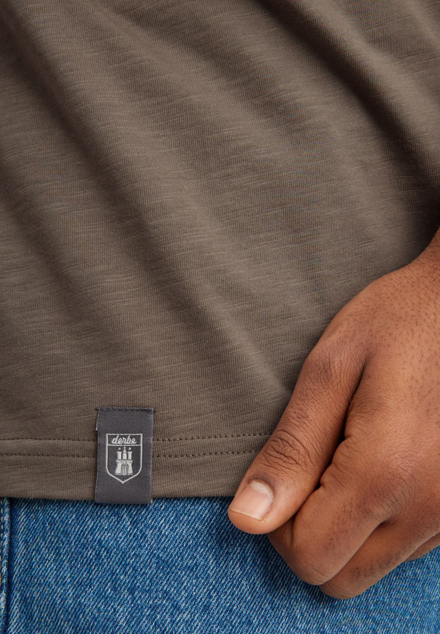 Derbe T-Shirt Schreimöwe Pocket Herren Braun GOTS Organic