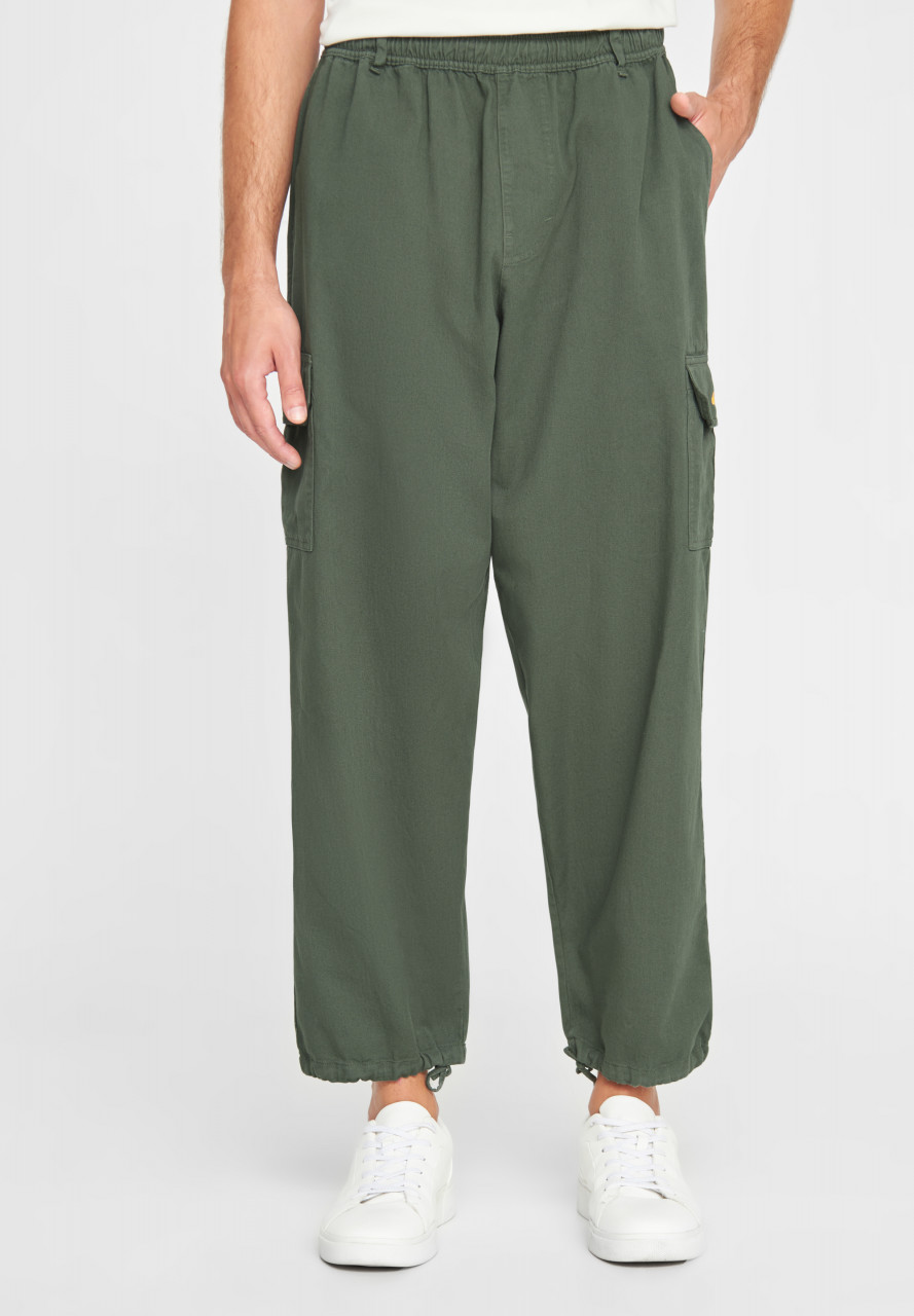 Derbe Hose Cargy Oliv Grün