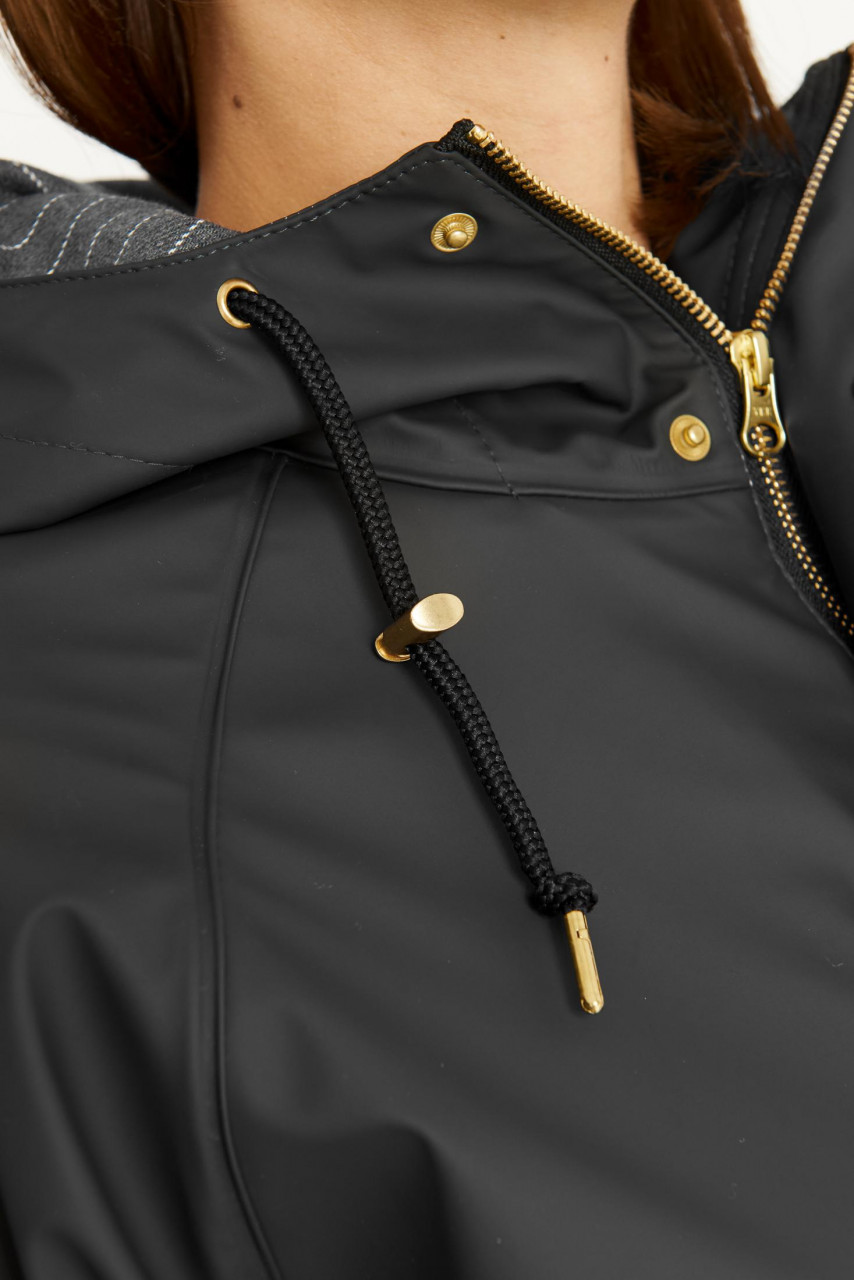 Derbe Friese Wittby Damen Regenjacke Pinstripe Phantom Schwarz