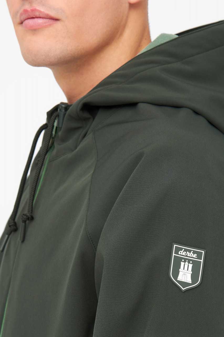 Derbe Softshelljacke Helgoby Herren Dunkelgrün Nachhaltig