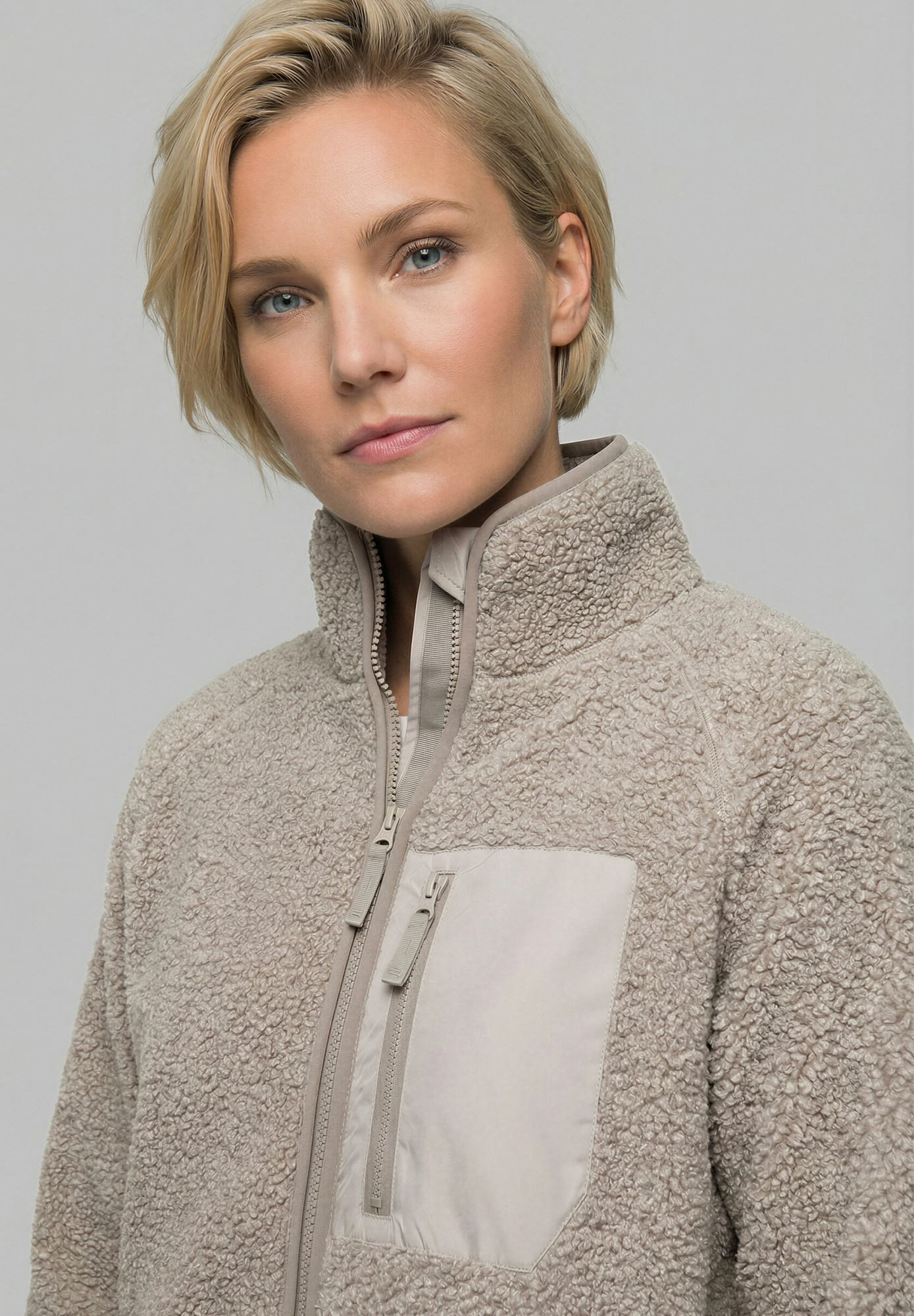 Derbe Damen Fleecejacke Kuschelby Long Beige Teddy