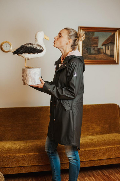 Derbe Traveby Friese Fisher Dunkelgrau Damen Regenparka Nachhaltig Derbe Traveby Friese Fisher Dunkelgrau Damen Regenparka Nachhaltig