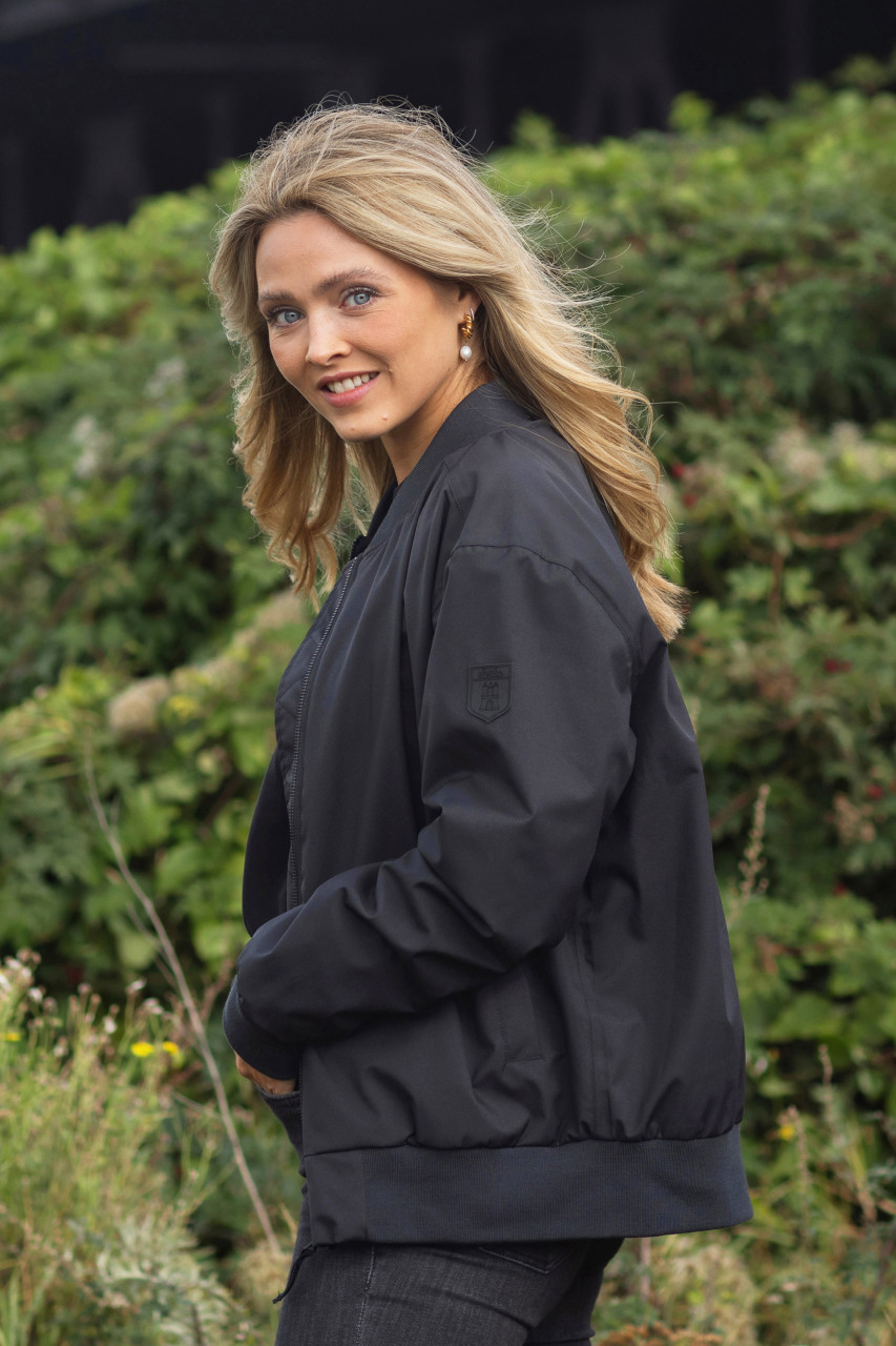 Derbe Übergangsjacke Blousby Damen Schwarz Leo Innenfutter